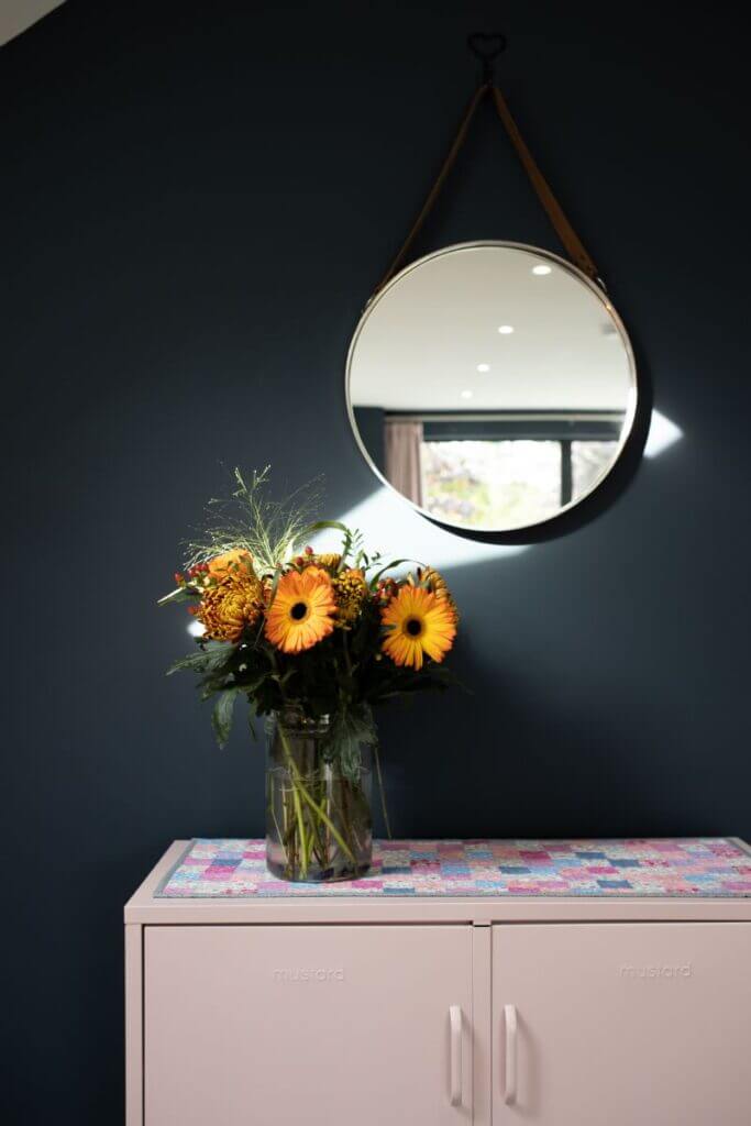 Dandelion holiday cottage decor
