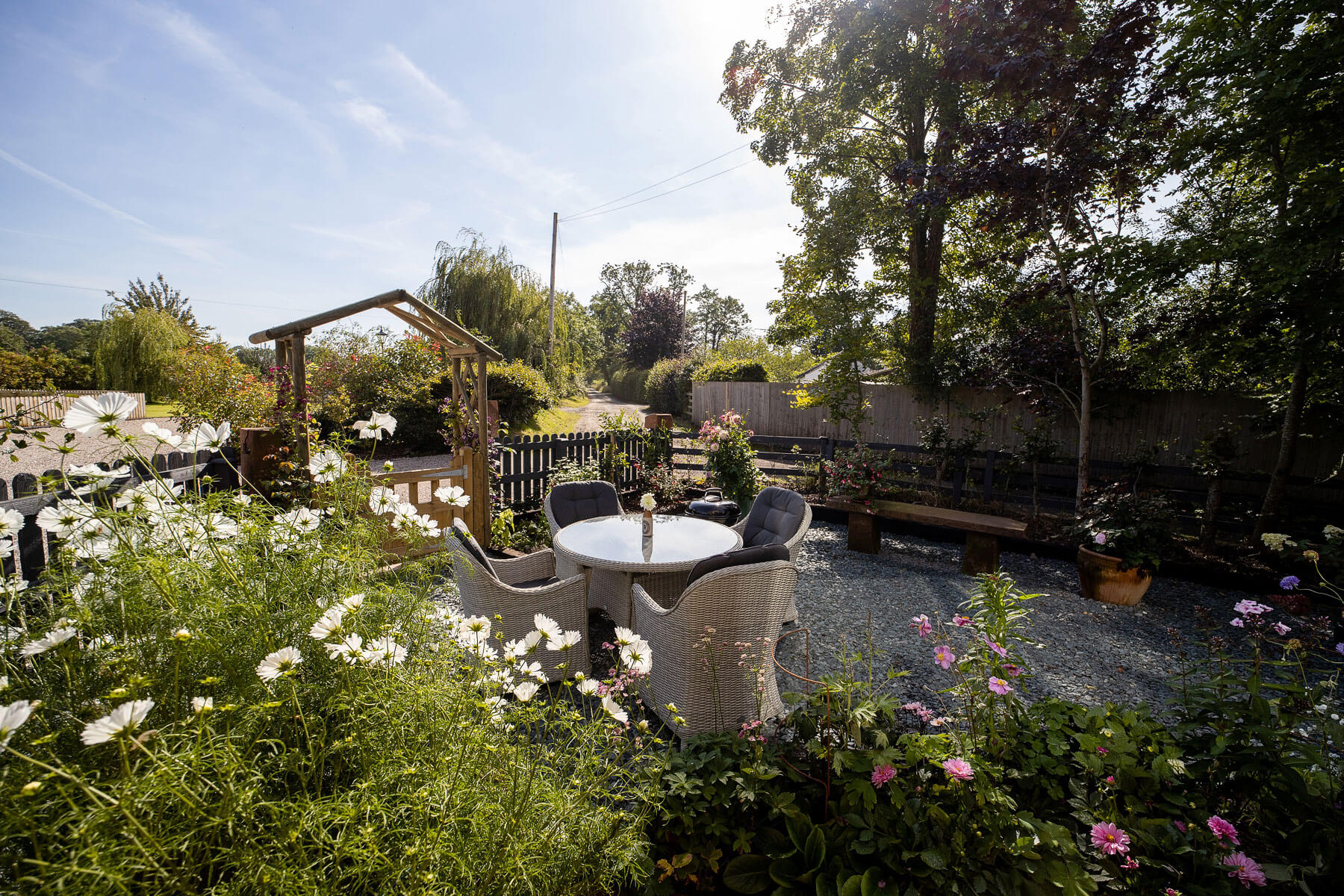 Holiday Cottages Garden in Dalston